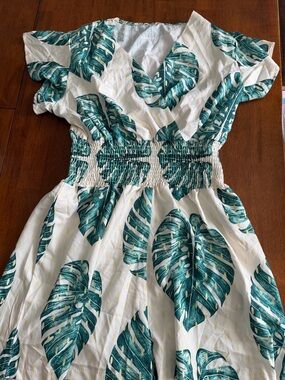 Women’s Tropical Leaf Print Jumpsuit – Green/White